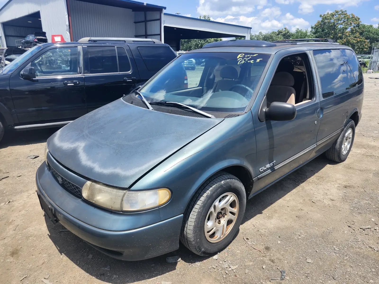 Photo of 1997 Nissan Quest