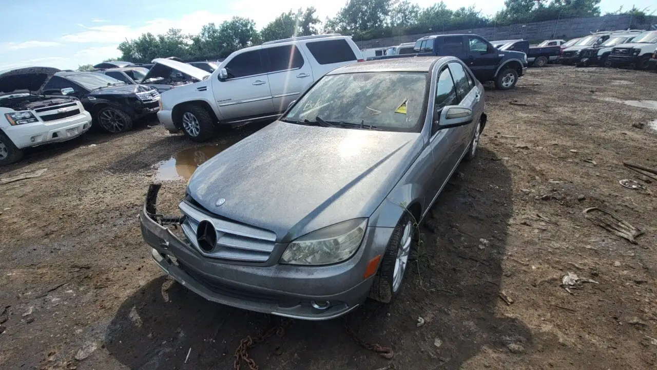 Photo of 2009 Mercedes-Benz C300