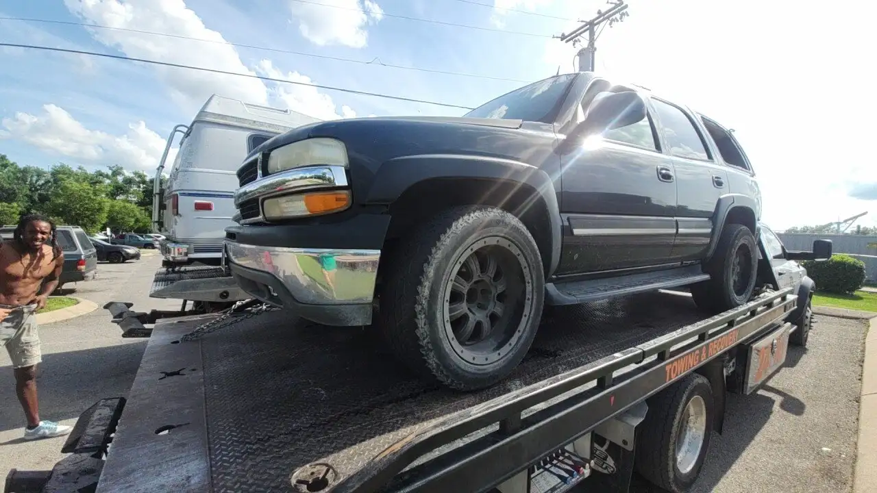 Photo of 2005 Chevrolet Tahoe