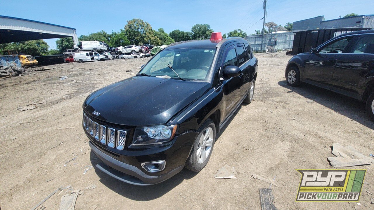 Photo of 2015 Jeep Compass