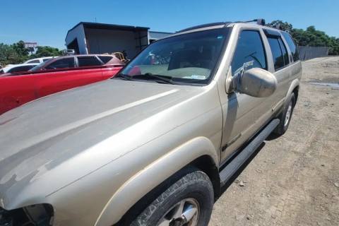 Photo of 2001 Nissan Pathfinder