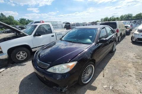 Photo of 2004 Toyota Camry