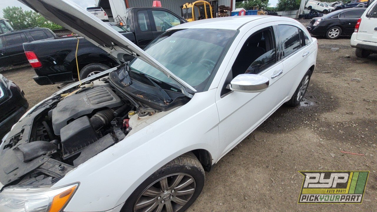Photo of 2013 Chrysler 200