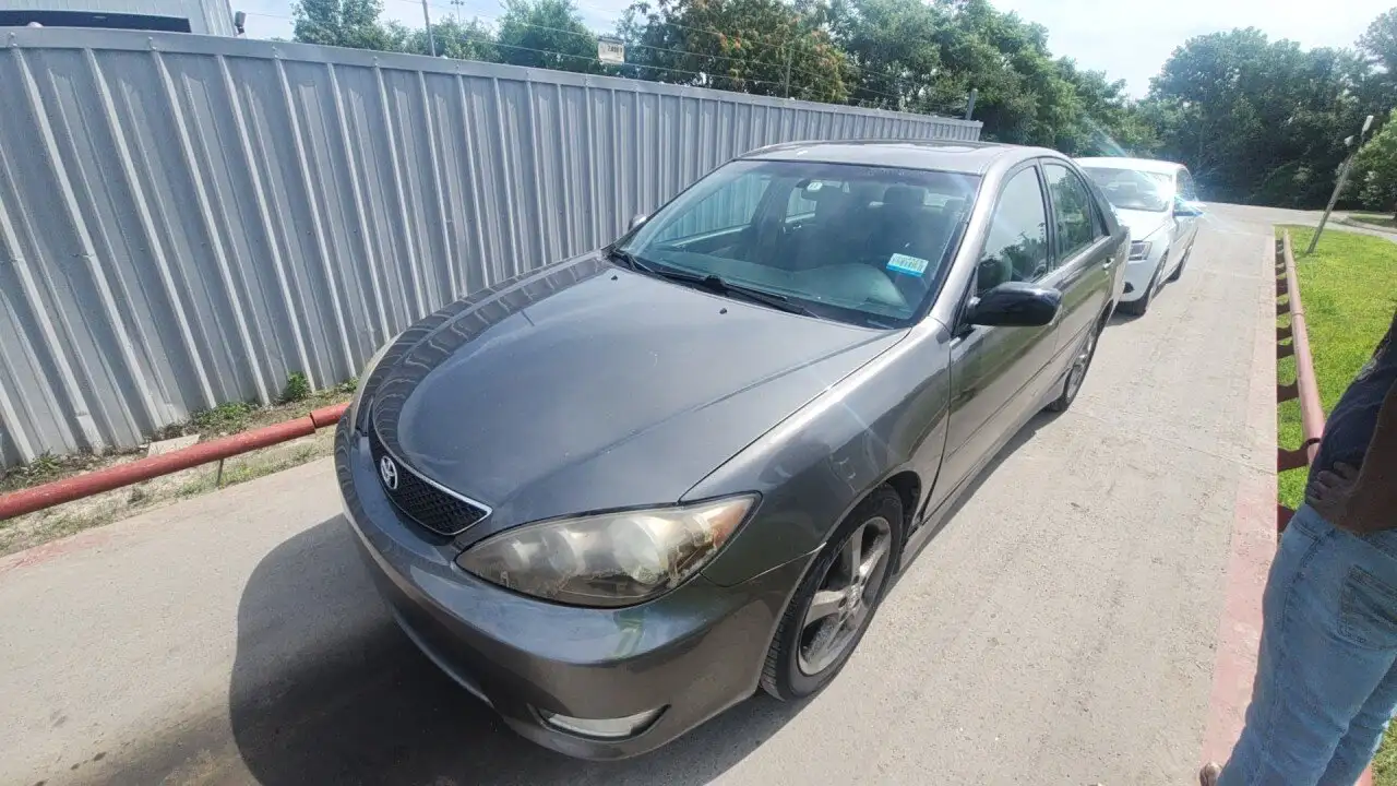 Photo of 2006 Toyota Camry