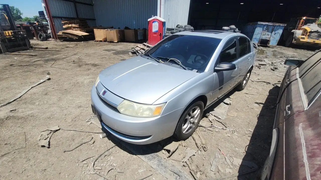 Photo of 2004 Saturn Ion