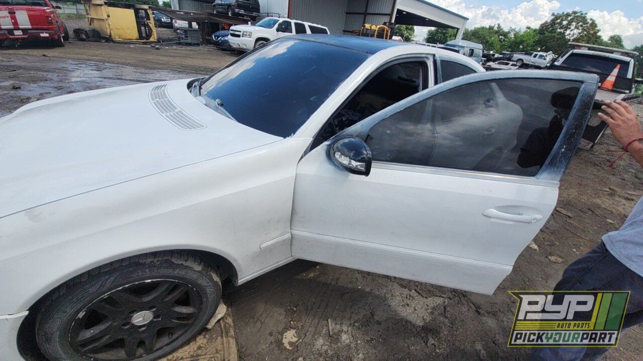Photo of 2003 Mercedes-Benz E320