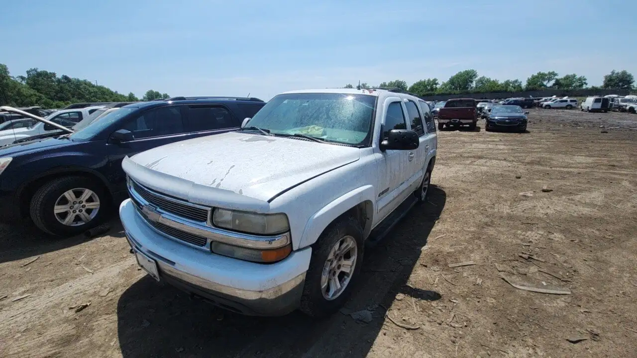 Photo of 2002 Chevrolet Tahoe