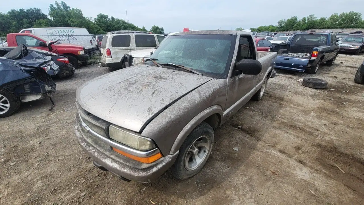 Photo of 2002 Chevrolet S10