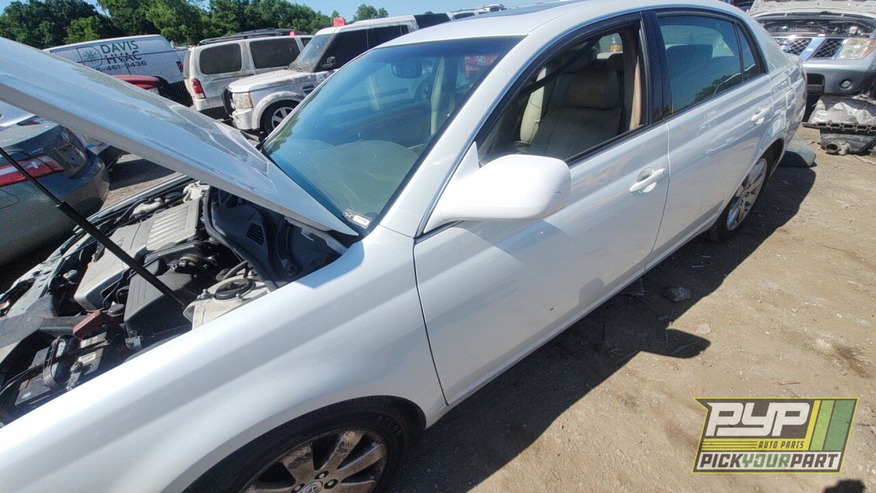 Photo of 2005 Toyota Avalon