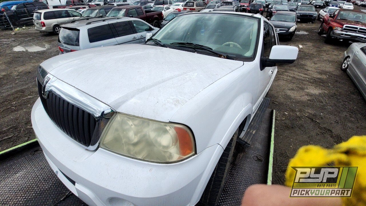 Photo of 2004 Lincoln Navigator