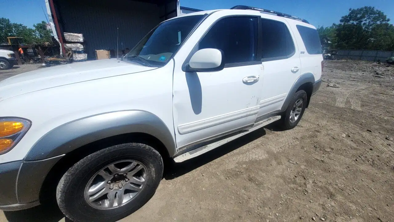 Photo of 2003 Toyota Sequoia