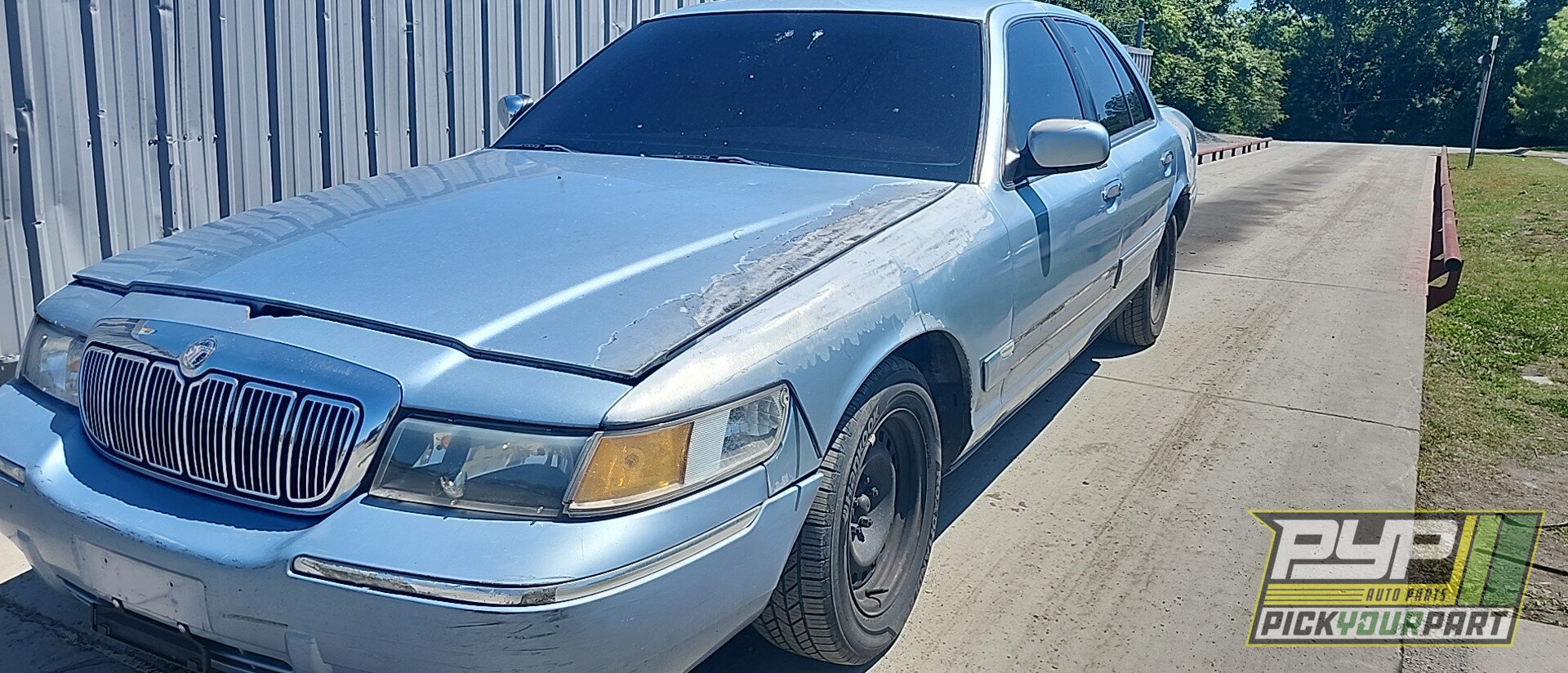 Photo of 1999 Mercury Grand Marquis