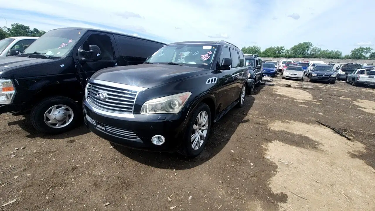Photo of 2012 Infiniti Qx56