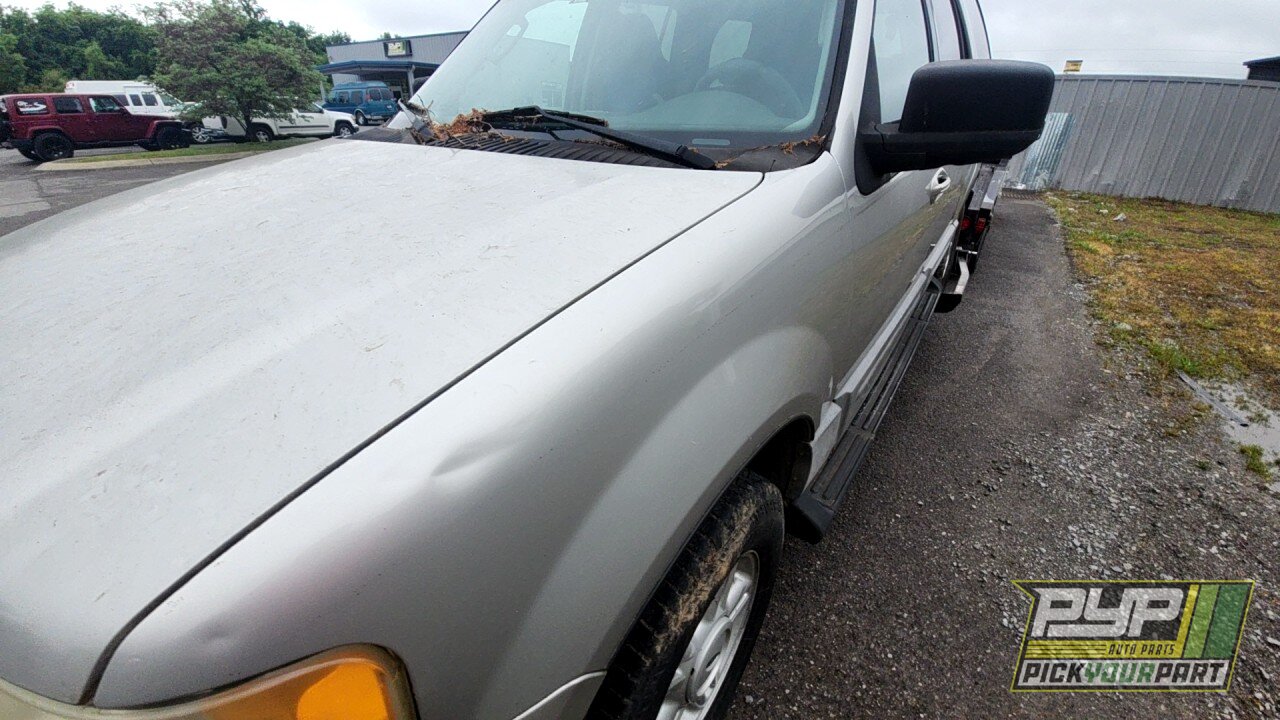 Photo of 2005 Ford Expedition