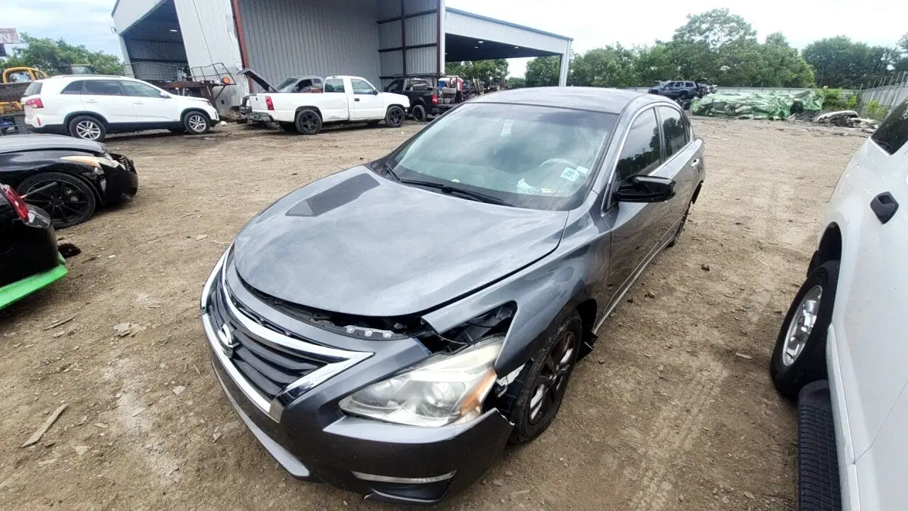 Photo of 2015 Nissan Altima