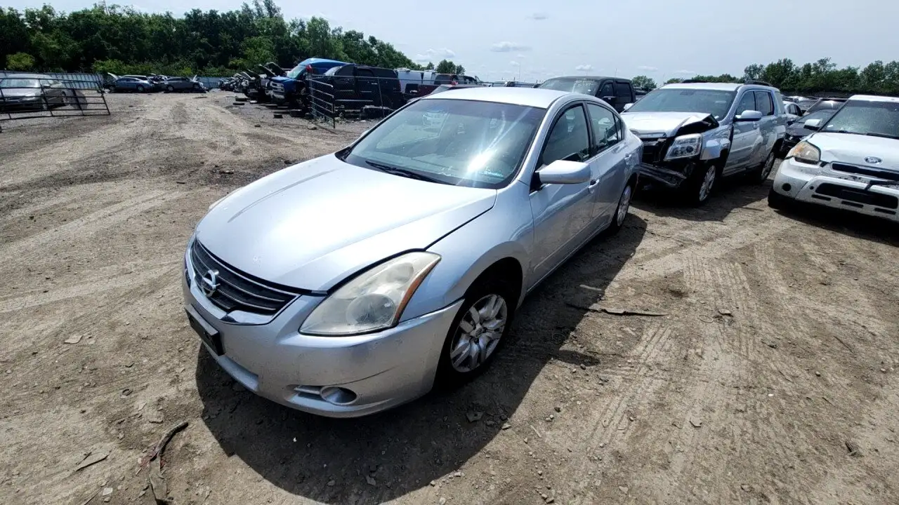 Photo of 2011 Nissan Altima