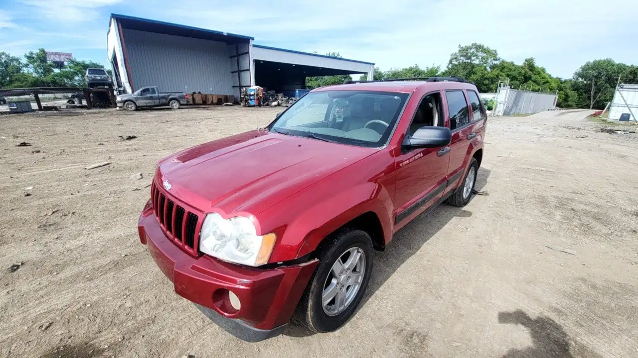 Photo of 2005 Jeep Grand Cherokee