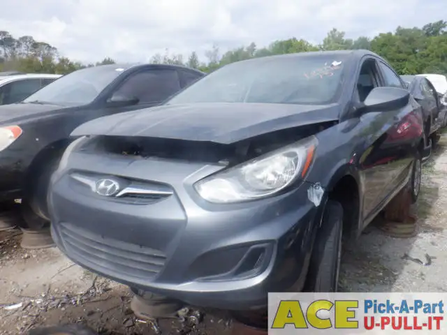 Photo of 2013 Hyundai Accent