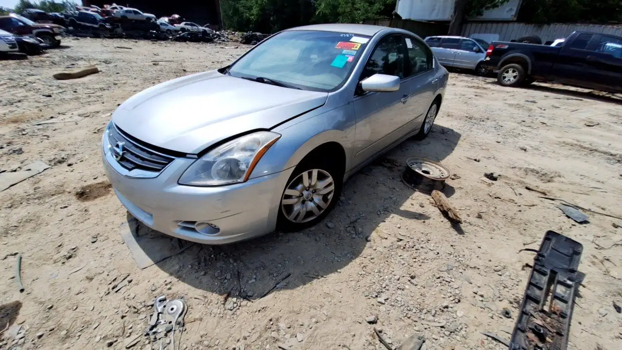 Photo of 2010 Nissan Altima