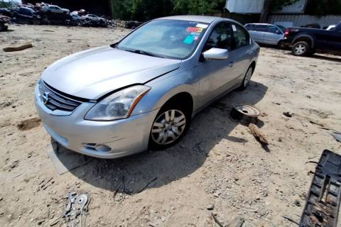 Photo of 2010 Nissan Altima