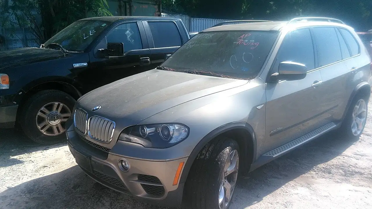 Photo of 2011 Bmw X5