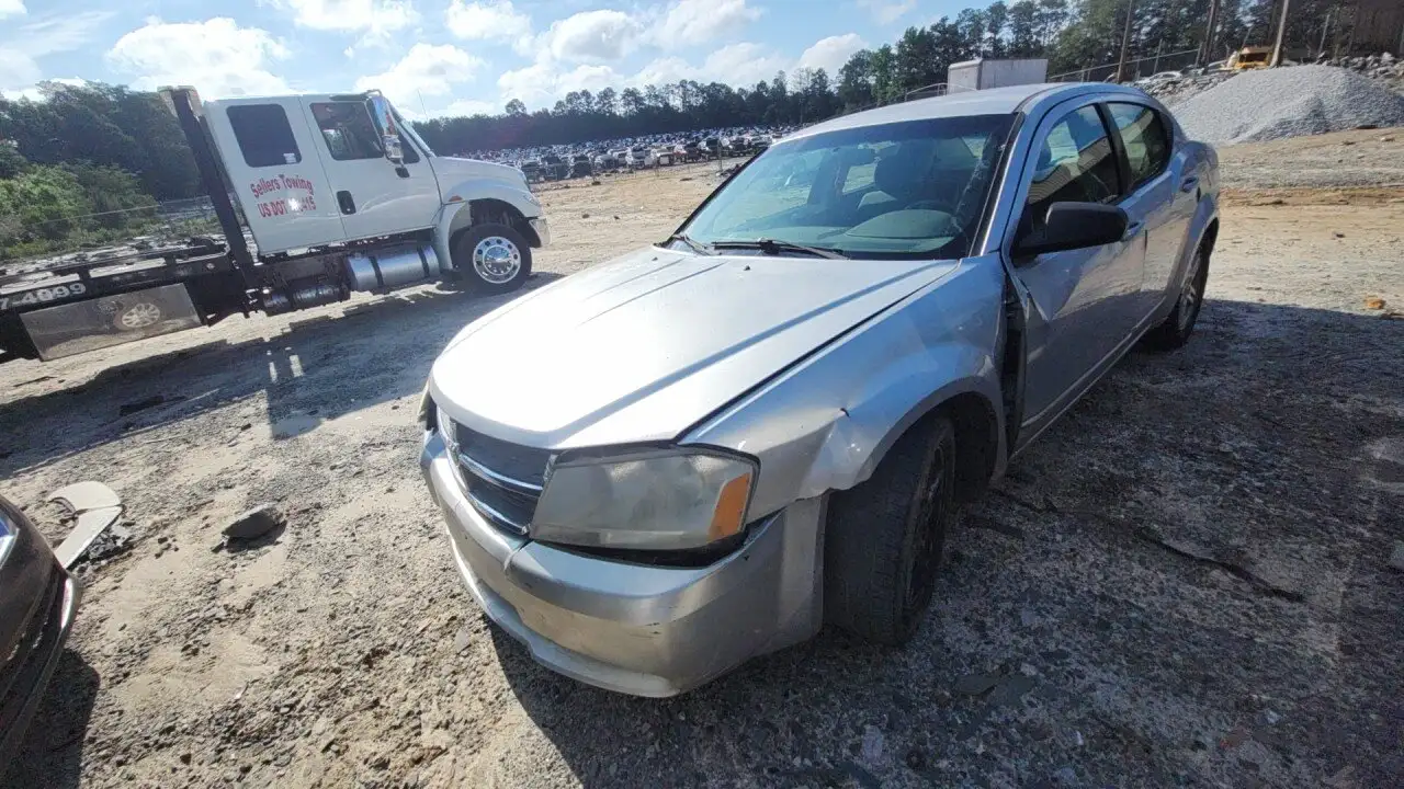 Photo of 2008 Dodge Avenger
