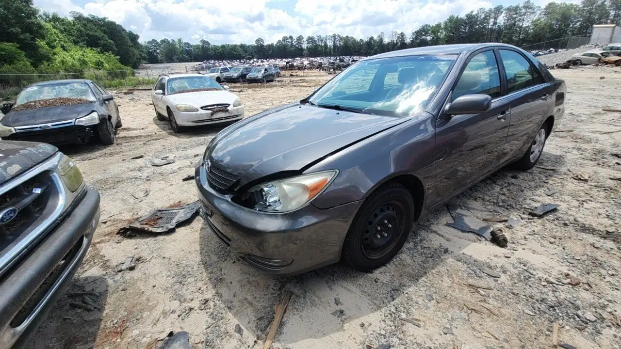 Photo of 2004 Toyota Camry