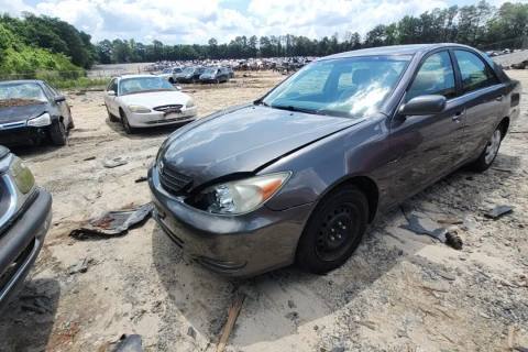 Photo of 2004 Toyota Camry