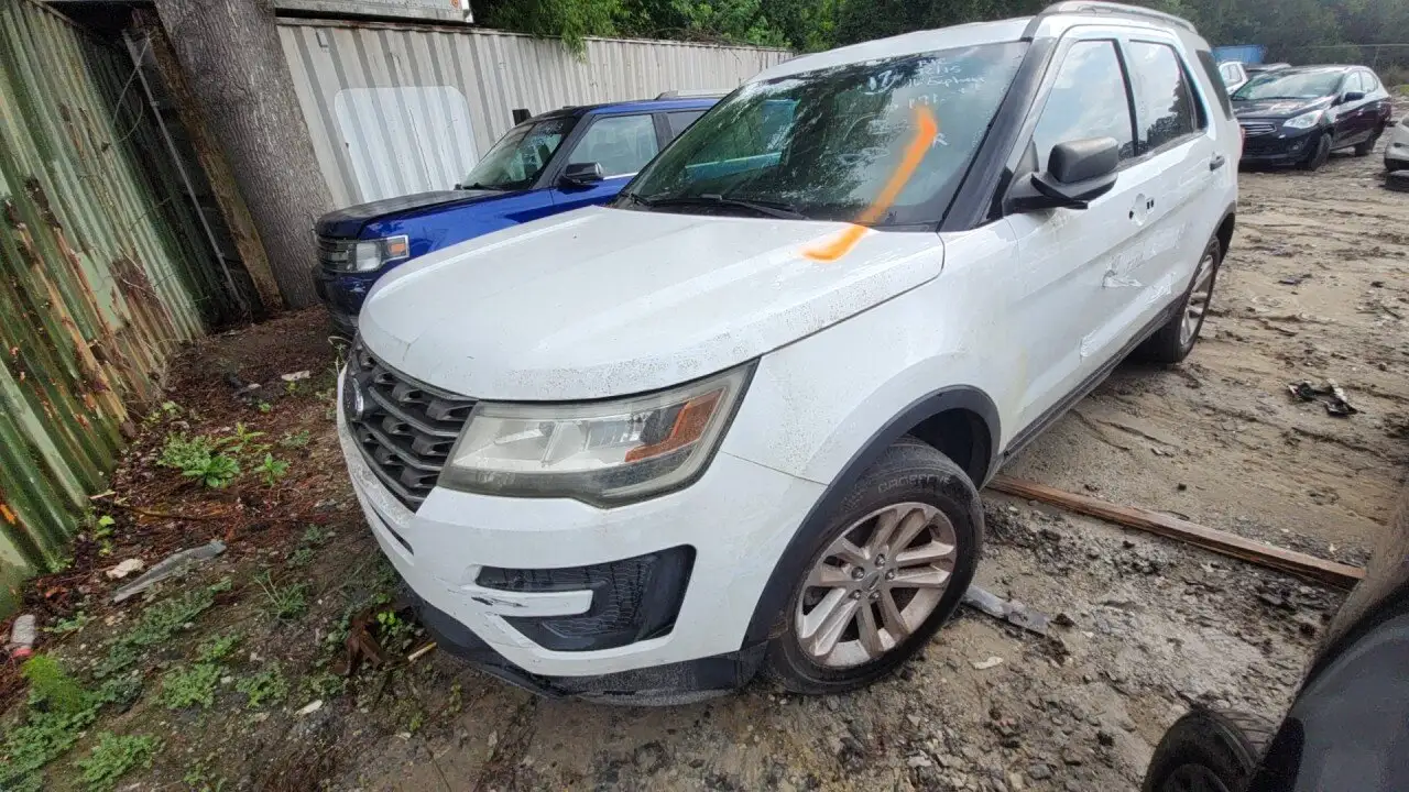 Photo of 2016 Ford Explorer