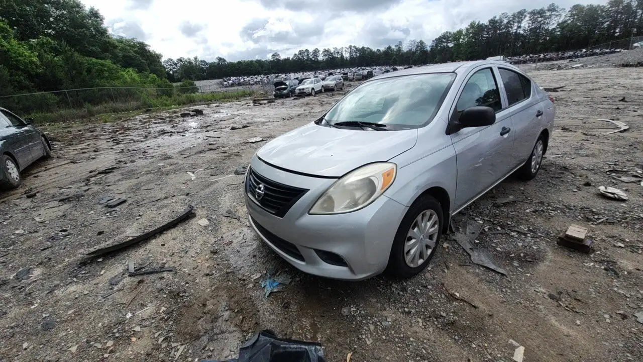 Photo of 2014 Nissan Versa