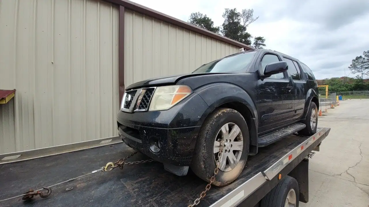 Photo of 2005 Nissan Pathfinder