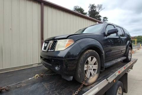 Photo of 2005 Nissan Pathfinder