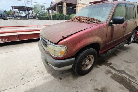 Photo of 2001 Ford Explorer
