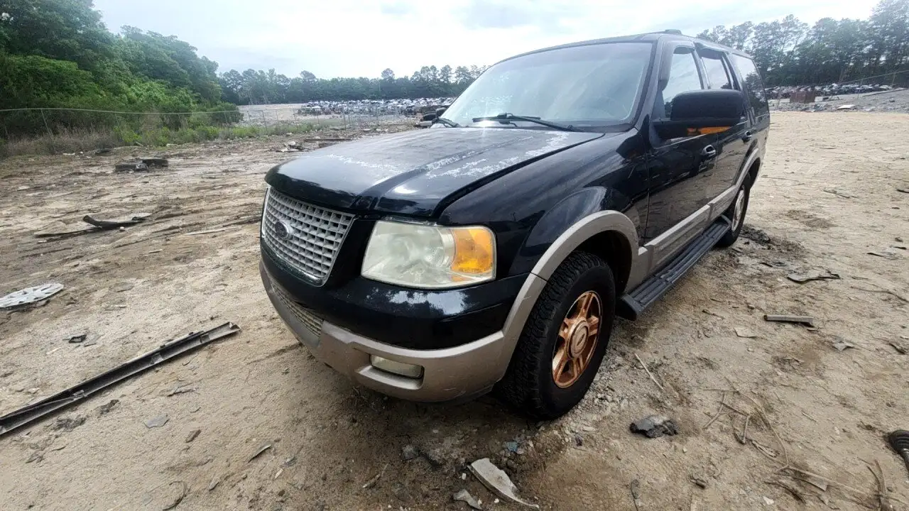Photo of 2003 Ford Expedition