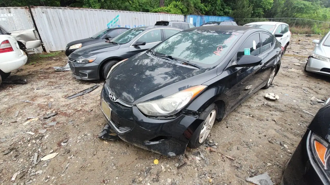 Photo of 2013 Hyundai Elantra