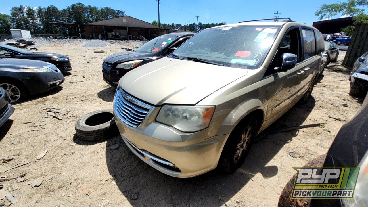 Photo of 2012 Chrysler Town & Country