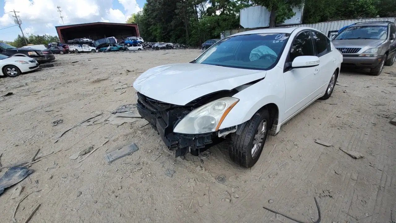 Photo of 2010 Nissan Altima