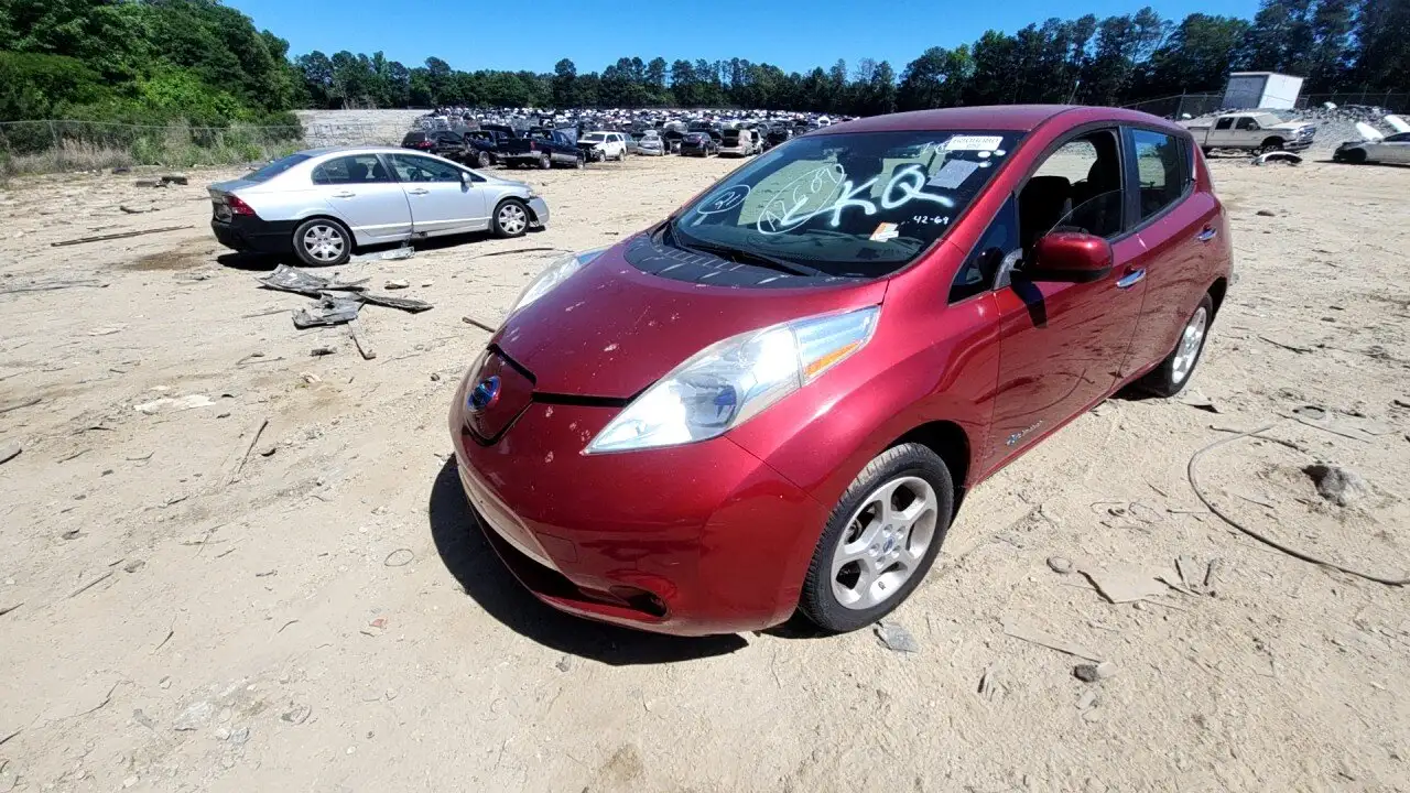 Photo of 2013 Nissan Leaf