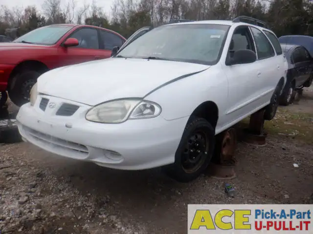 Photo of 1999 Hyundai Elantra