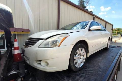 Photo of 2010 Nissan Altima