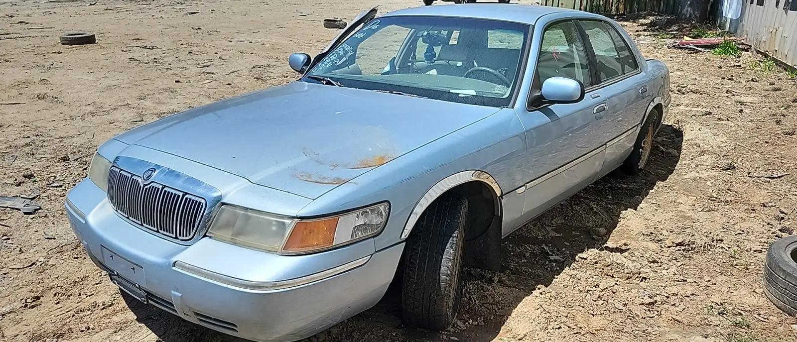 Photo of 1999 Mercury Grand Marquis