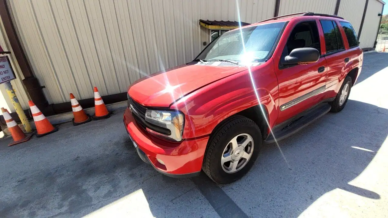 Photo of 2002 Chevrolet Trailblazer