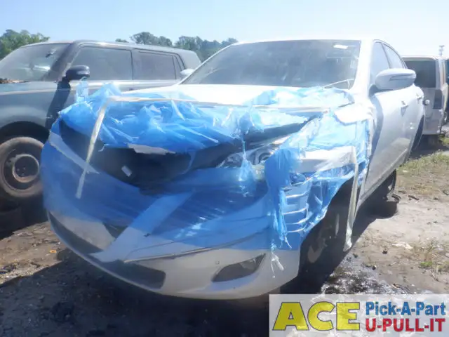 Photo of 2011 Hyundai Genesis