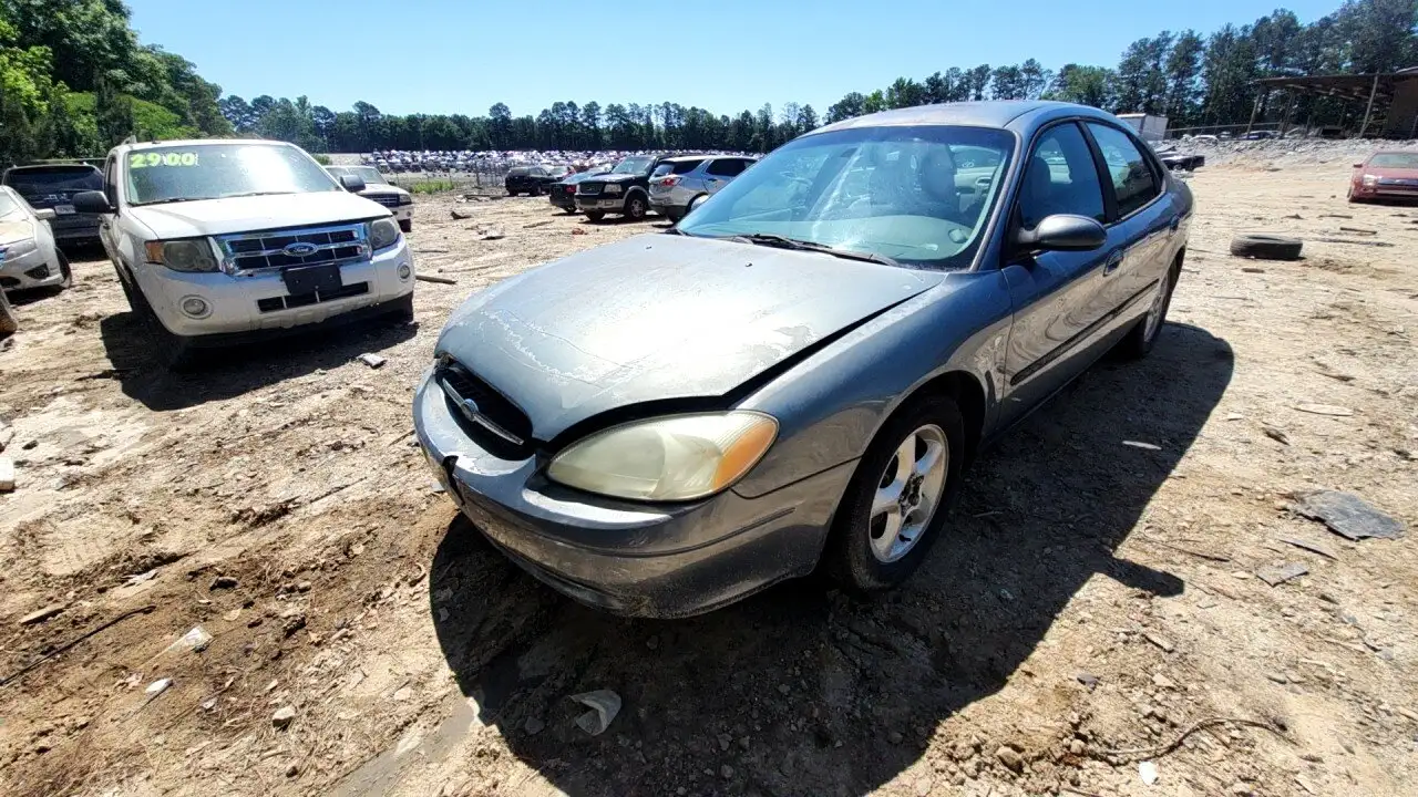 Photo of 2001 Ford Taurus