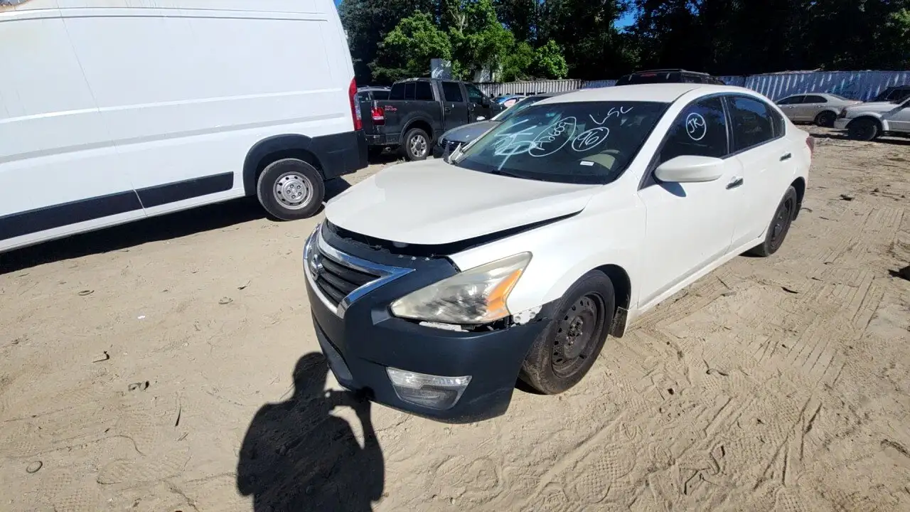 Photo of 2013 Nissan Altima