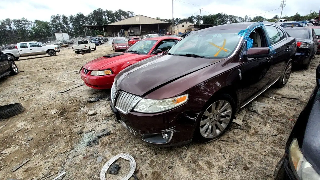 Photo of 2010 Lincoln Mks