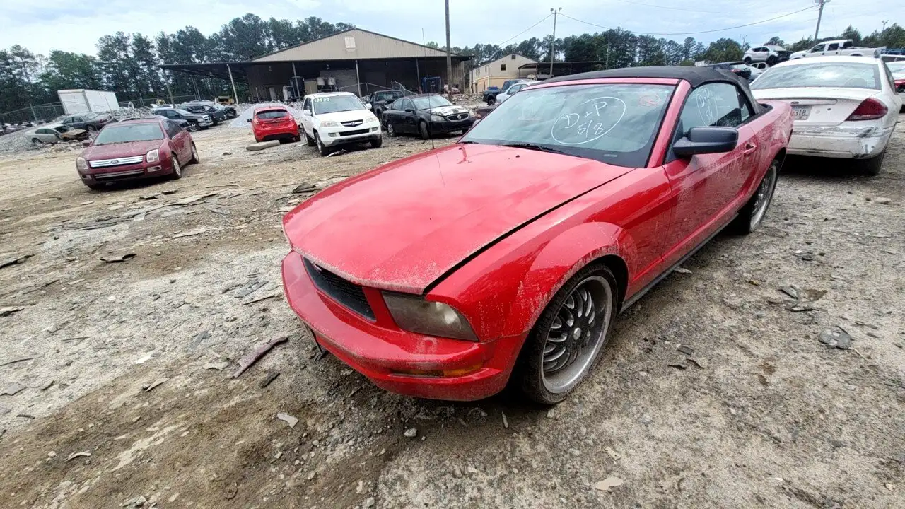 Photo of 2006 Ford Mustang