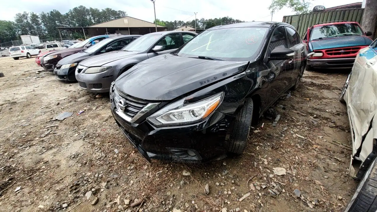 Photo of 2016 Nissan Altima