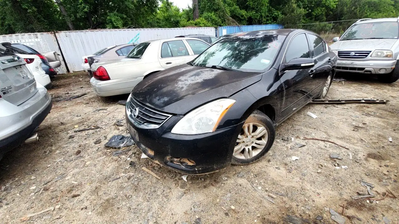 Photo of 2010 Nissan Altima