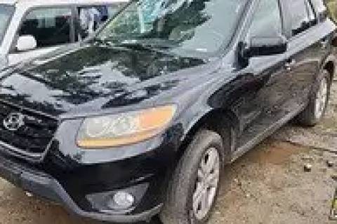 Photo of 2011 Hyundai Santa Fe